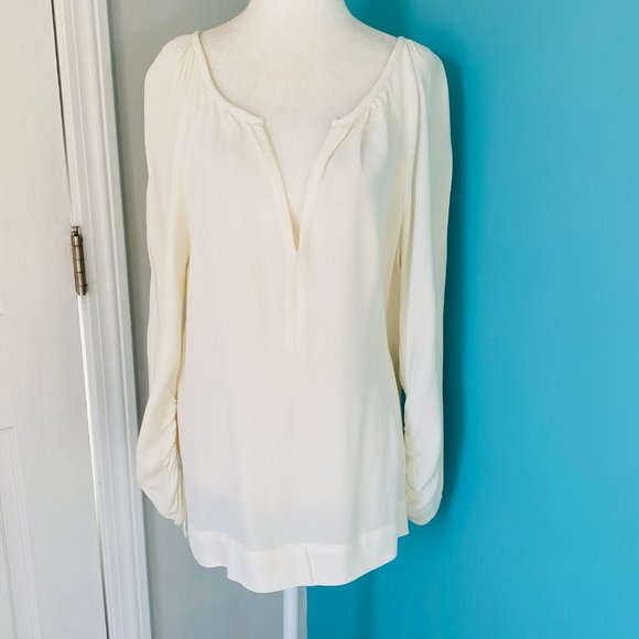 J. Crew Point Sur Drapey V-Neck Blouse in Ivory (size S) - Picture 2 of 11